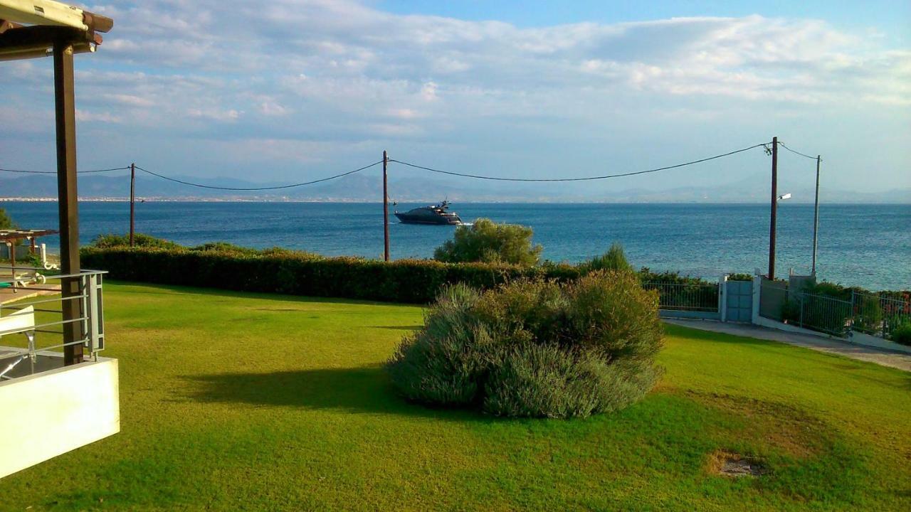הוילה Beautiful House By The Sea,Loutraki Skaloma. מראה חיצוני תמונה